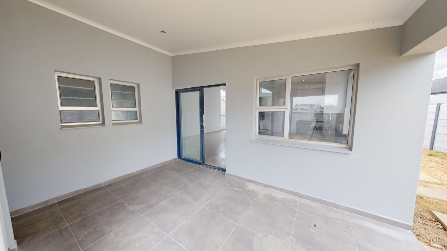 4 Bedroom Property for Sale in Admirals Park Western Cape